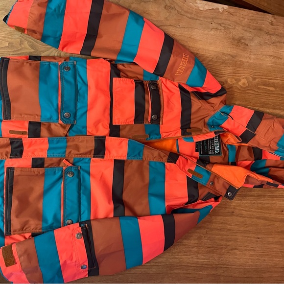 Nikita Creekside Striped Snowboarding Jacket women’s Size M - Picture 3 of 12